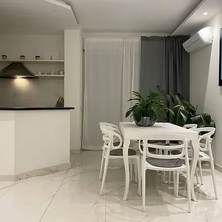 Luxury White Appartamento Viareggio