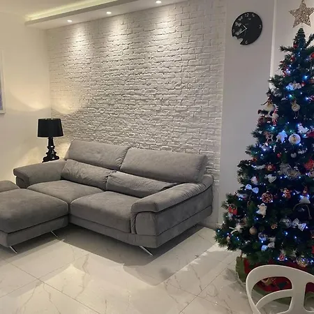Luxury White * Viareggio