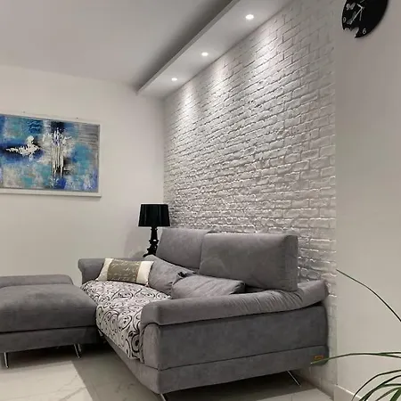 Luxury White * וירג'יו